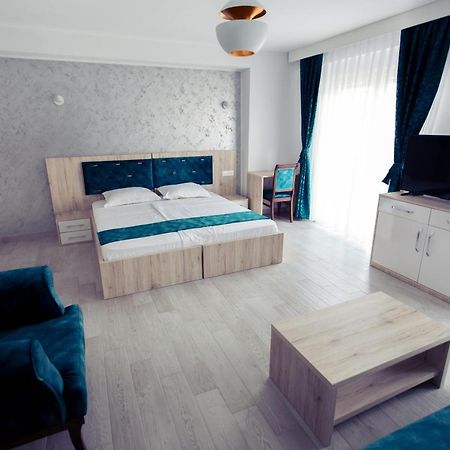 City Hotel Ferizaj Ngoại thất bức ảnh