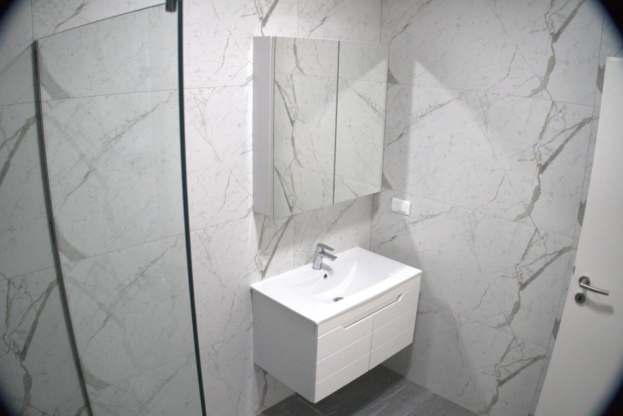 City Hotel Ferizaj Ngoại thất bức ảnh