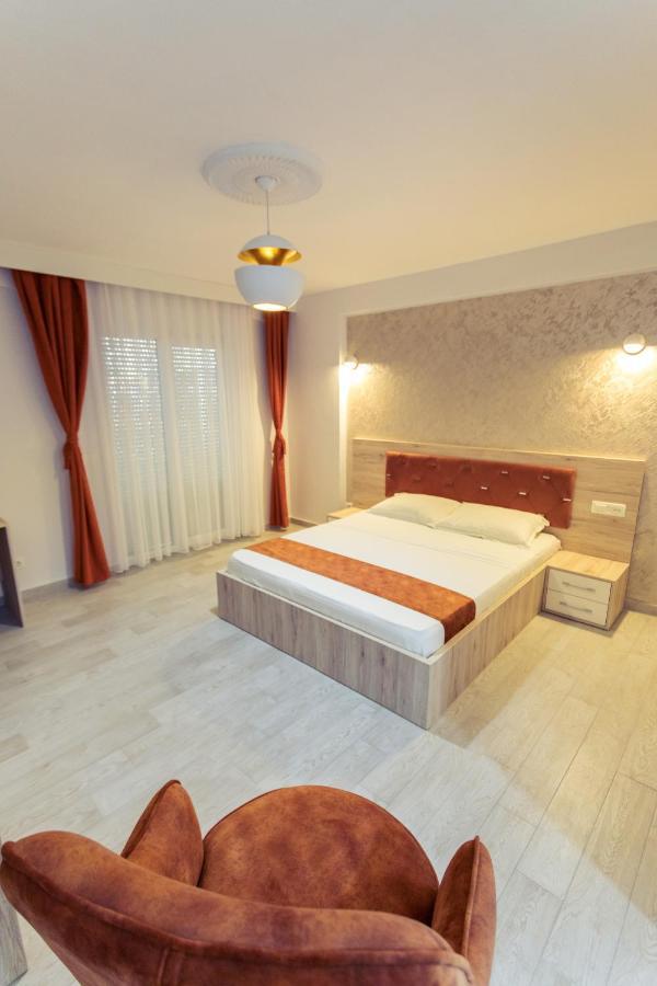 City Hotel Ferizaj Ngoại thất bức ảnh