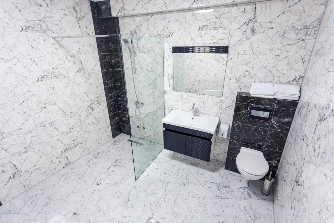 City Hotel Ferizaj Ngoại thất bức ảnh