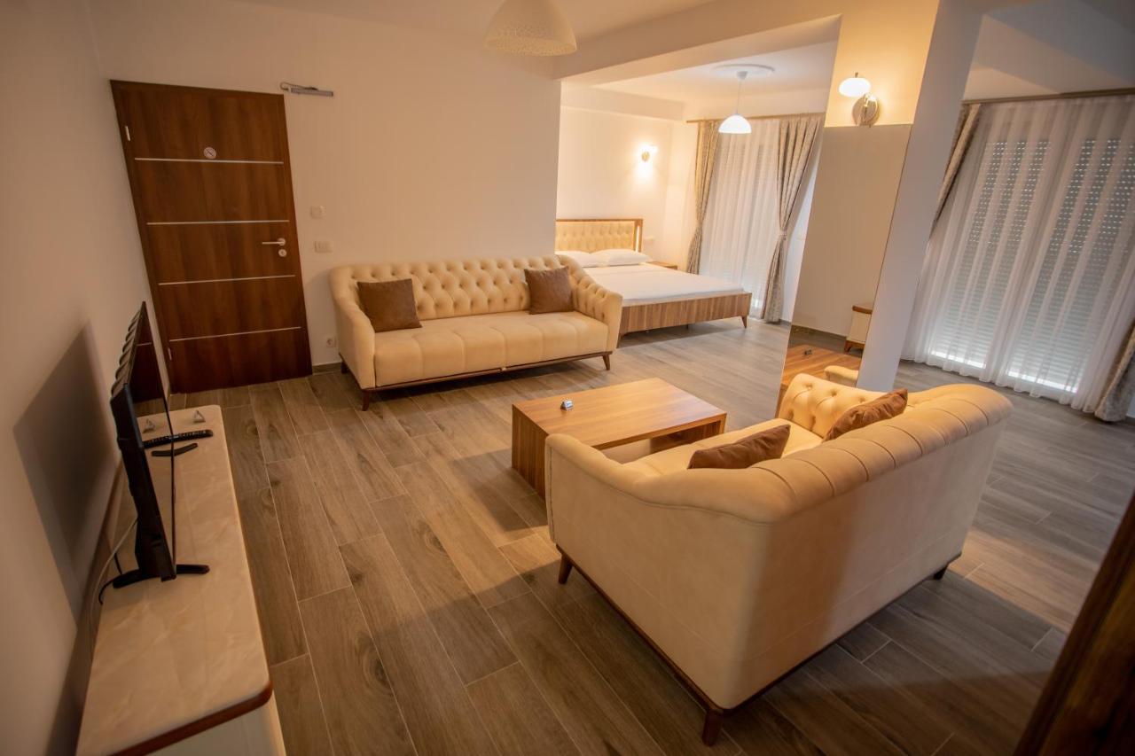 City Hotel Ferizaj Ngoại thất bức ảnh