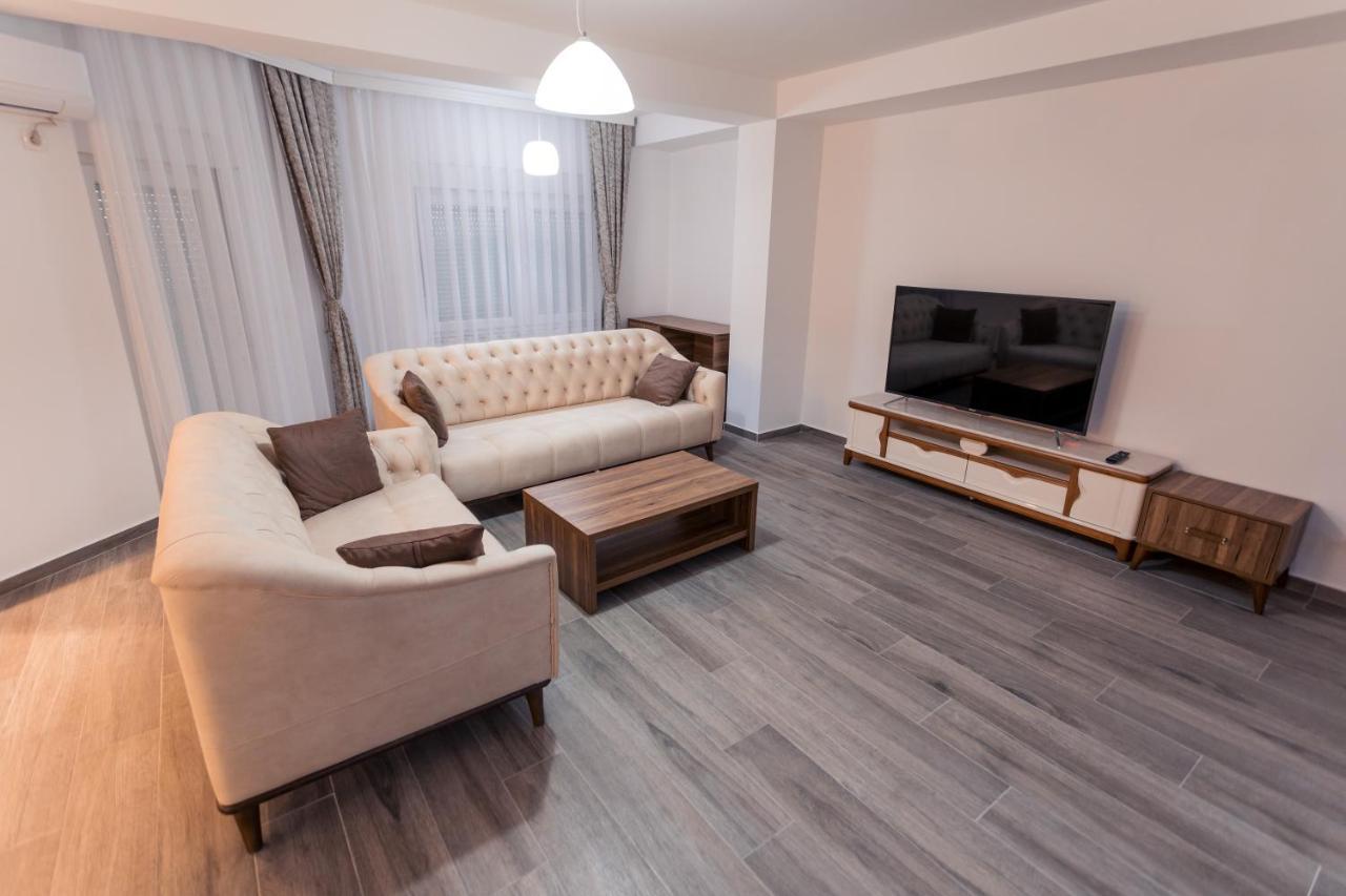 City Hotel Ferizaj Ngoại thất bức ảnh